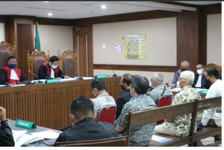 Sidang Korupsi Pembangunan Kampus IPDN Gowa, Hakim dan JPU Cecar Saksi