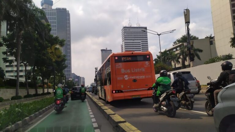 Kualitas Udara Jakarta Tembus Indeks 193, Ini Penyebabnya