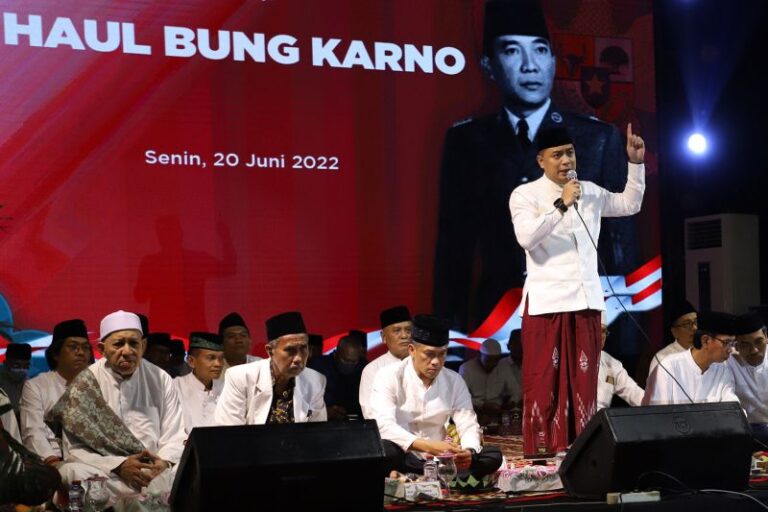 Wali Kota: Semangat Perjuangan Bung Karno Harus Tumbuh di Surabaya