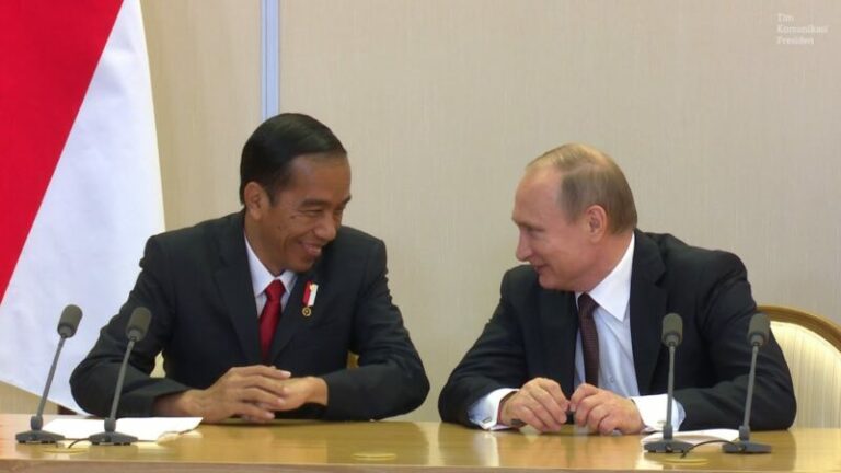 Vladimir Putin Akan Bertemu Jokowi, Kremlin Bilang Begini