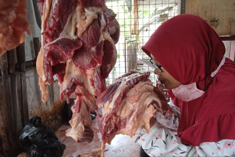 Tips Makan Daging di Tengah  Wabah PMK