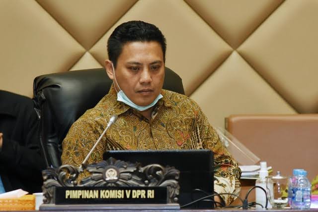 Komisi V DPR RI Desak Ditjen Hubla Evaluasi Program Tol Laut