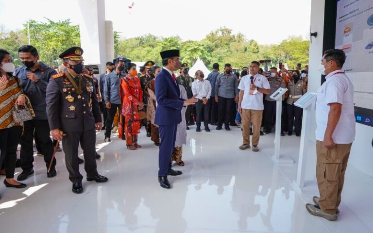 Kapolri Laporkan Perkembangan Institusi Bhayangkara di Depan Jokowi