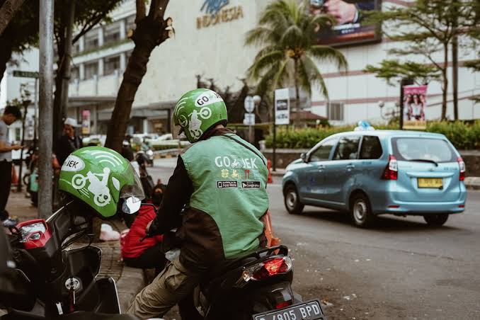 Tarif Ojol Naik, DPR : karena Biaya Sewa Aplikasi Masih Terlalu Tinggi