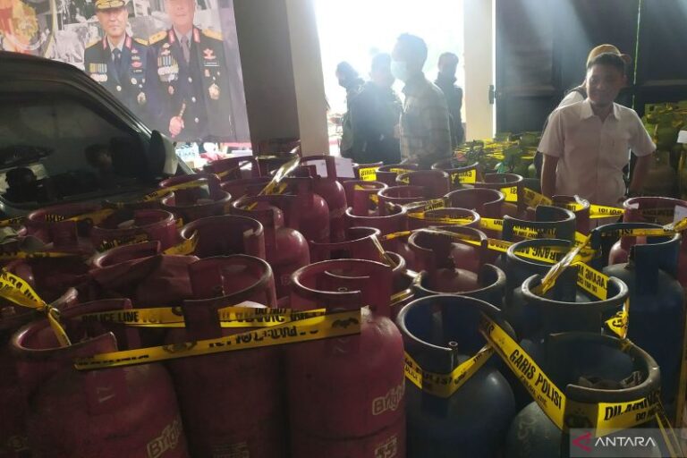 Polisi Ringkus Dua Tersangka Penyalahgunaan Gas LPG Rugikan Negara Rp360 Juta