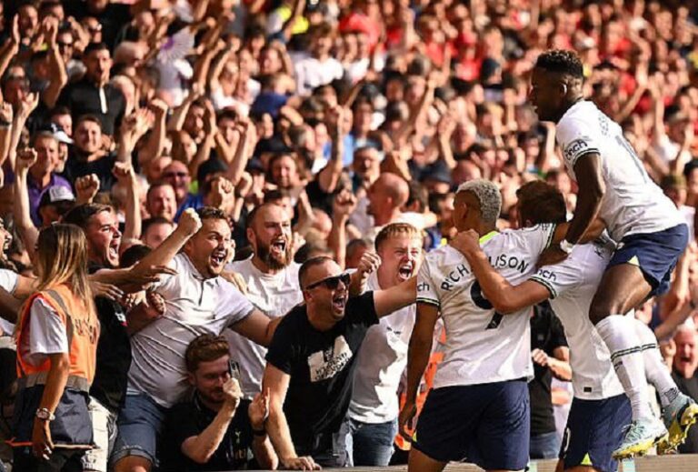 Liga Inggris: Kalahkan Forest, Tottenham Tembus Tiga Besar