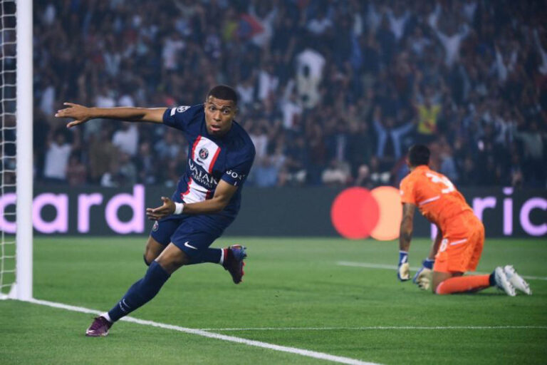 Sheikh Jassim Siap Boyong Mbappe ke MU