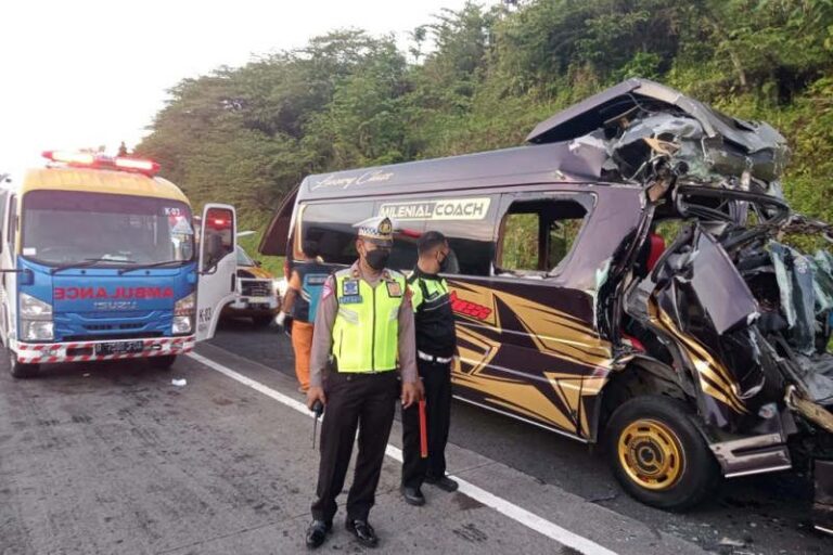 Kecelakaan di Tol Semarang-Solo Jawa Tengah Tewaskan Lima Orang