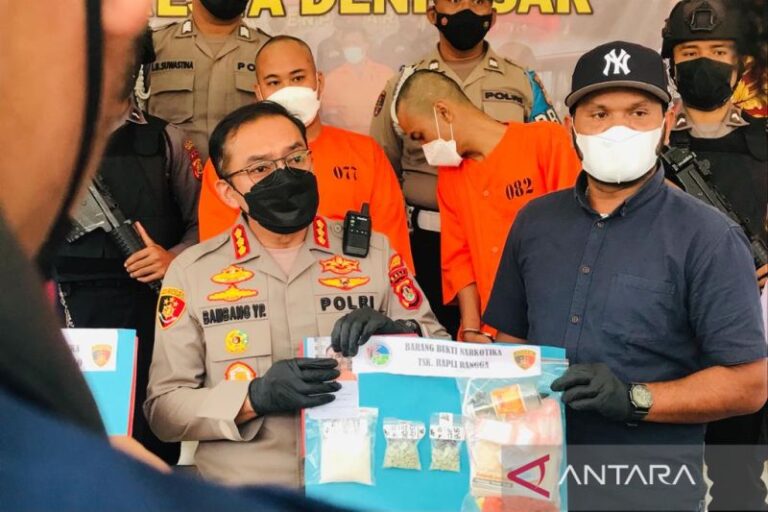 Polisi Ringkus Kurir dan Pengedar Narkoba di Denpasar