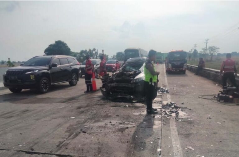 Anak Jamintel Kejagung Tewas dalam Kecelakaan Beruntun di Brebes