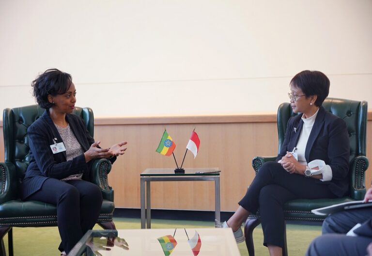 Temui Menkes Ethiopia, Menlu Retno Bahas soal Vaksin