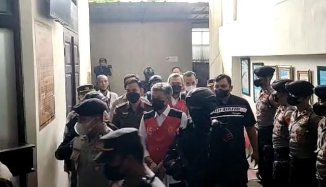 Jalani Sidang Perdana, Brigjen Hendra dan Kombes Agus Tiba di PN Jaksel