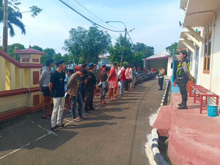 Gagalkan Aksi Tawuran, Polisi Ringkus 9 Remaja di Pondok Aren