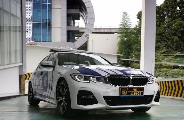 Keren, Petugas Keamanan G20 Pakai Mobil BMW 330e M Sport