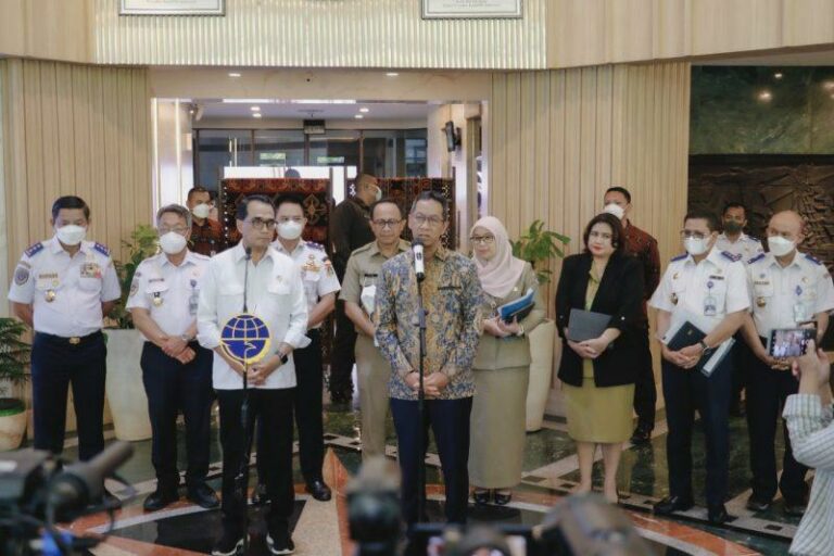 Harapan Pj Gubernur DKI Tiap Gedung Miliki Tempat Charge Kendaraan Listrik