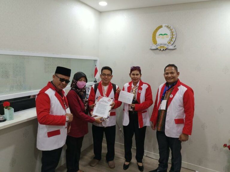 Advokat GH 508 Serahkan Hasil Kajian Penanganan Covid-19 ke DPR RI