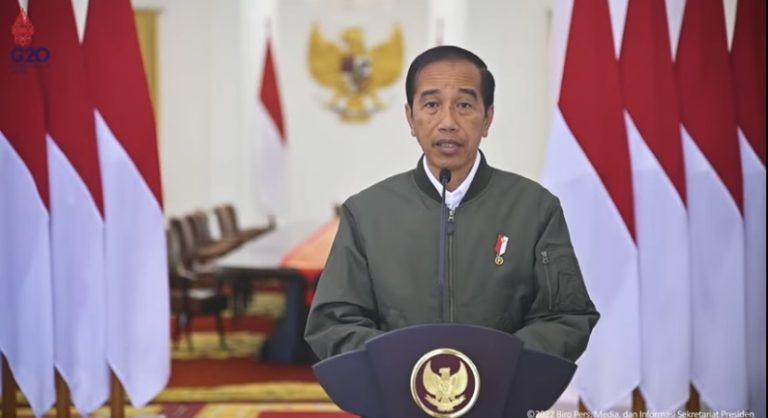 Jokowi Minta Kapolri Usut Tuntas Tragedi Tewasnya Ratusan Suporter Stadion Kajuruhan Malang