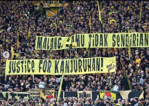 Tragedi Kanjuruhan, Fans Dortmund Berikan Dukungan Moril