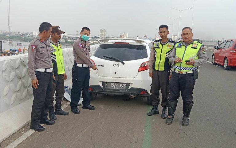 Enam Pesepeda Dilarikan ke Rumah Sakit Usai Ditabrak Mobil