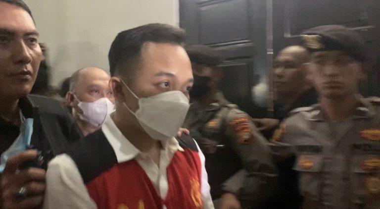 Ricky Rizal Pindah Ruang Tahanan ke Rutan Kejagung Usai Satu Sel dengan Kuat Maruf