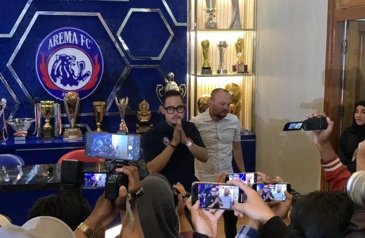 Gilang Widya Ungkapkan Alasan Mundur Sebagai Presiden Arema