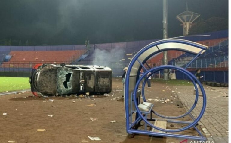 Korban Tewas dalam Tragedi Stadion Kanjuruhan Menjadi 130 Orang