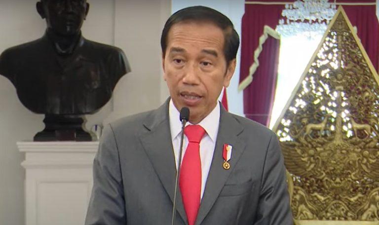 Jokowi Nobatkan Dokter Pribadi Sukarno Sebagai Pahlawan Nasional