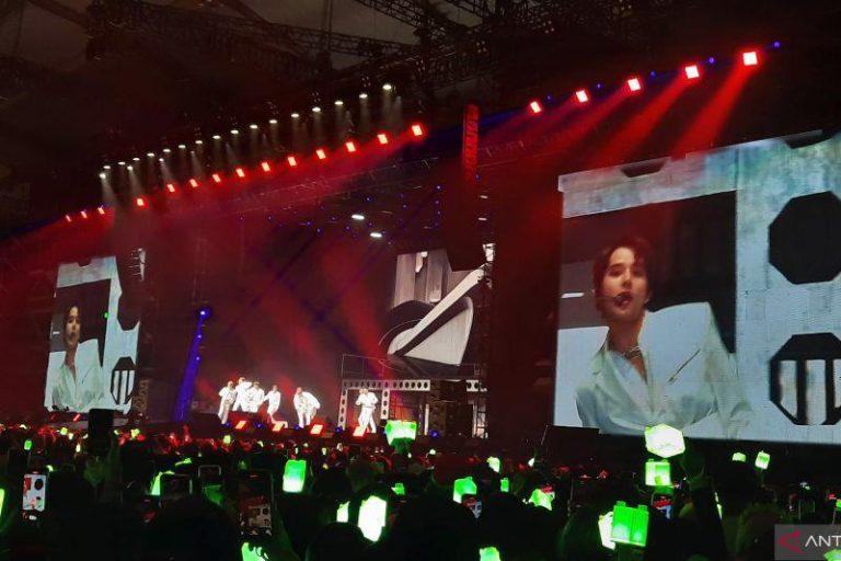 Puluhan Fans Pingsan, Konser NCT 127 Dihentikan