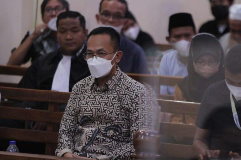 Penyuap Rektor Unila Jalani Sidang Perdana di Bandarlampung