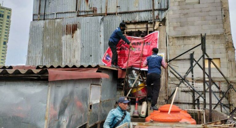 Bangunan Lima Lantai Tanpa IMB Disegel Satpol PP Jakarta Pusat