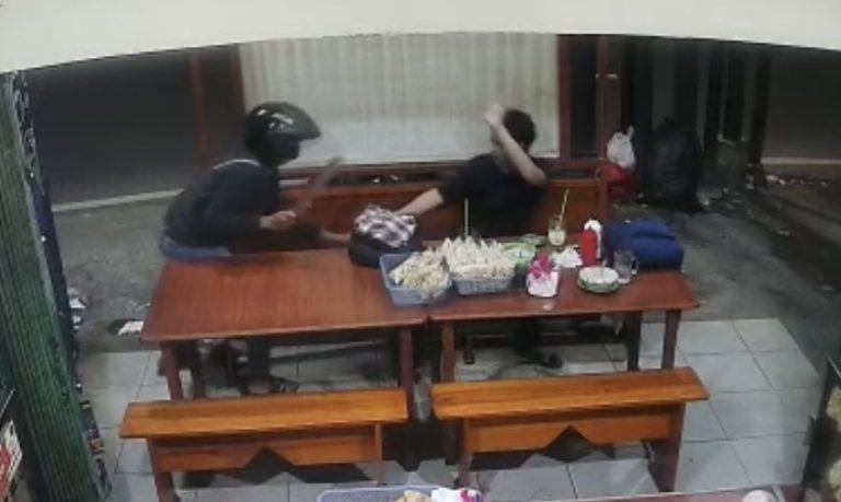 Polisi Selidiki Pelaku Begal Ambil Tas dan Ponsel di Warkop Kemang