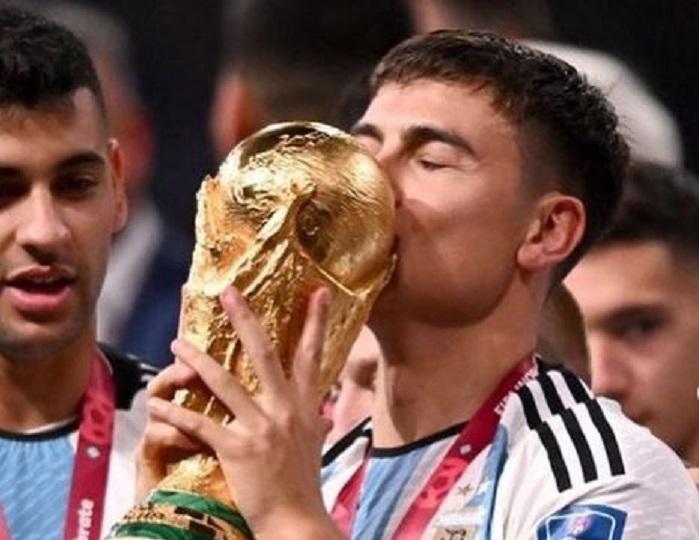 Meski Hanya Bermain 17 Menit, Dybala Bersyukur Bisa Jadi Juara Dunia