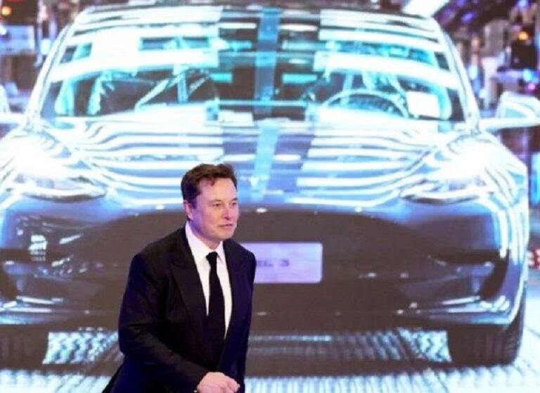 Elon Musk Bakal Tanding Lawan Mark Zuckerberg di Italia