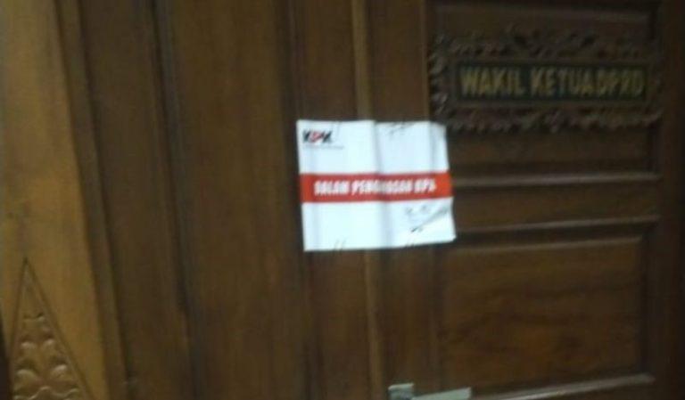 Kantor Wakil Ketua DPRD Jawa Timur Disegel KPK