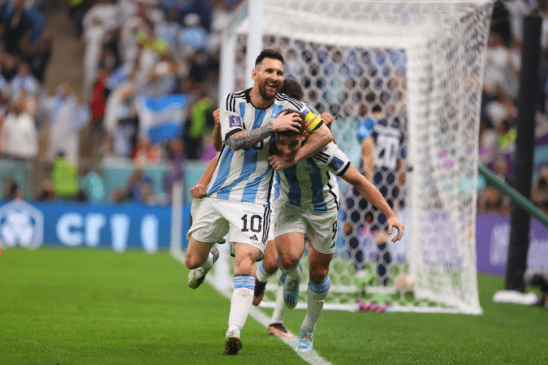 Babak I: Argentina Unggul Dua Gol, Messi Selangkah Lagi Juara