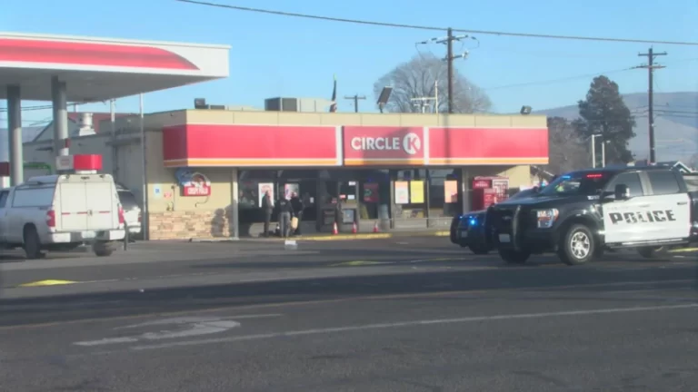 Tiga Orang Tewas dalam Penembakan di Circle K Washington