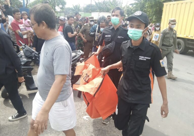 Geger! Mayat Bayi Laki-Laki Ditemukan Mengambang di Kali Penjaringan Jakut