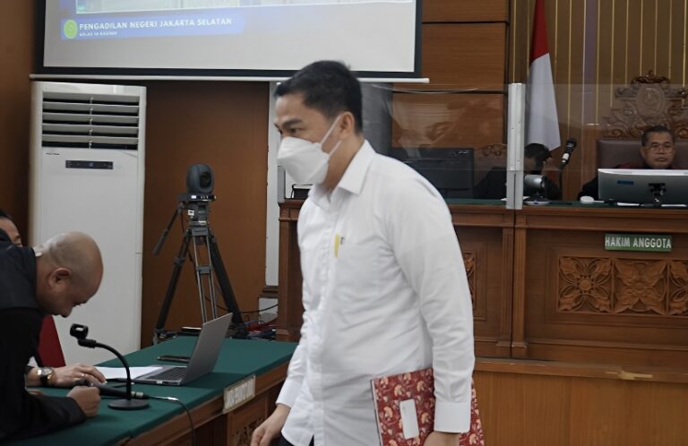 Ini Hal yang Memberatkan dan Meringankan Tuntutan Arif Rachman