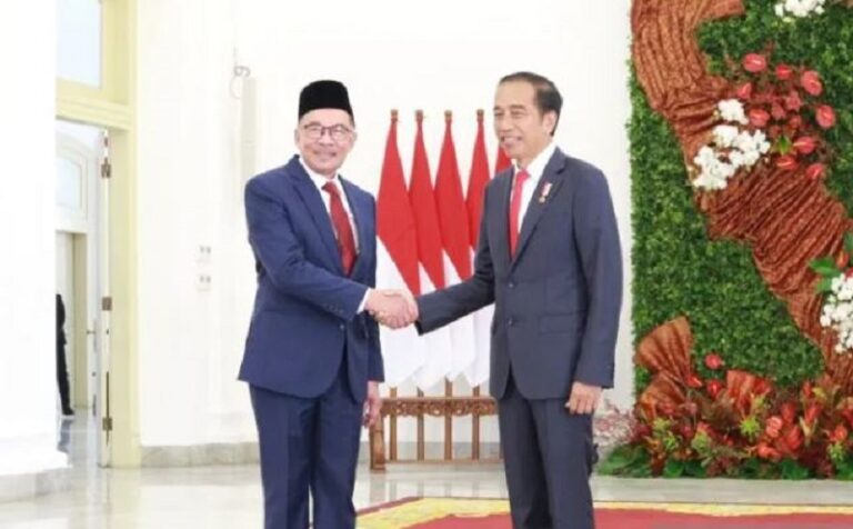 Tiba di Istana Bogor, PM Malaysia Disambut Jokowi