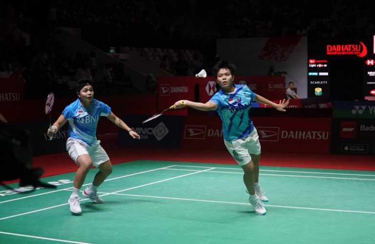 Indonesia Masters: Ginting Tumbang, Apriyani-Fadia Lolos