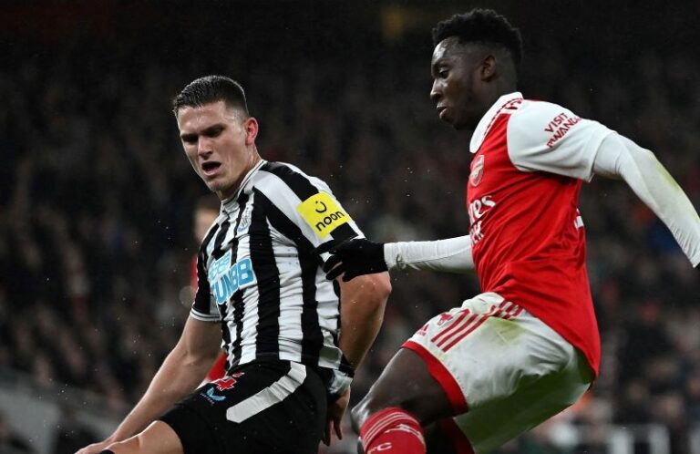 Arsenal Vs Newcastle Berakhir Kaca Mata