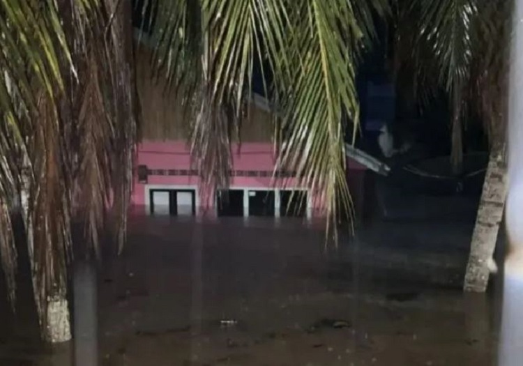 Banjir Solo Tewaskan Seorang Warga