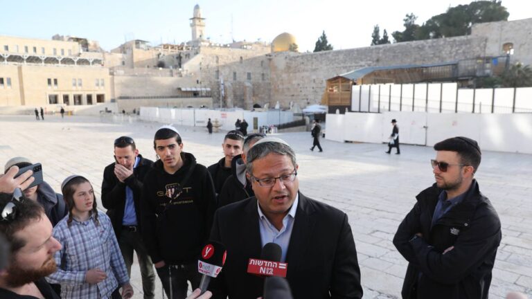 Fadli Zon Sebut Kunjungan Menteri Israel ke Al-Aqsa Provokatif