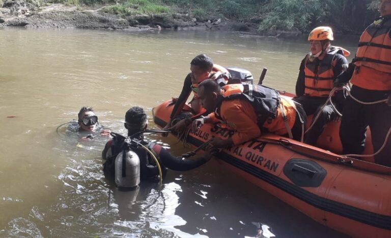 Salah Satu Anak Panti Asuhan yang Hanyut di Kali Ciliwung Ditemukan Meninggal