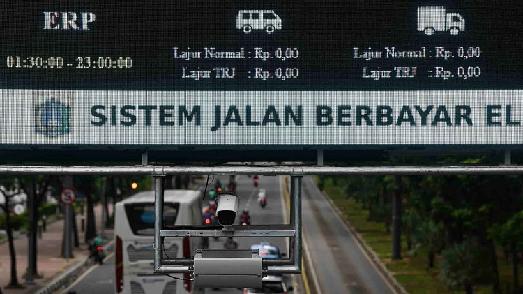 LBH Jakarta Minta Pemerintah Prioritaskan Transportasi Umum Dibanding Jalan Berbayar