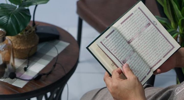 Kuwait dan Turki Kecam Pembakaran Al Qur’an di Swedia