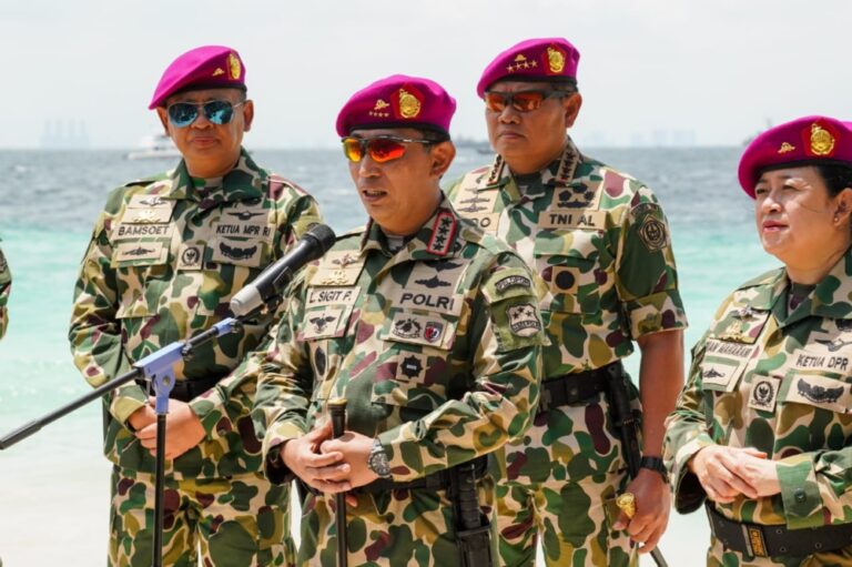 Hadapi Serangan KKB, TNI Tingkatkan Operasi Militer