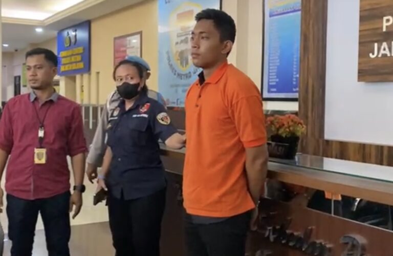 Tidak Ada Penyesalan, Mario Cs Disebut Sempat Main Gitar dan Cengengesan Saat Diamankan Polisi