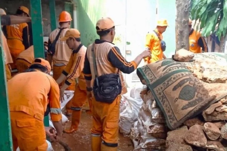 Gawat! BPBD Jelaskan 21 Lokasi di Jakarta Rawan Longsor