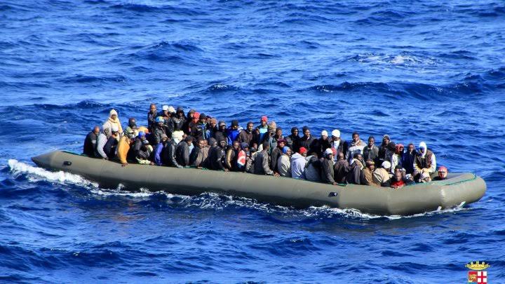 Ratusan Migran Diselamatkan dari Lepas Pantai Italia